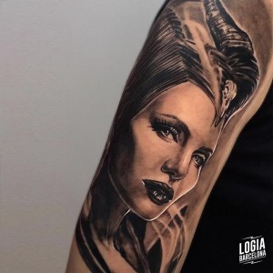 tatuaje_brazo_malefica_logiabarcelona_javier_arcia